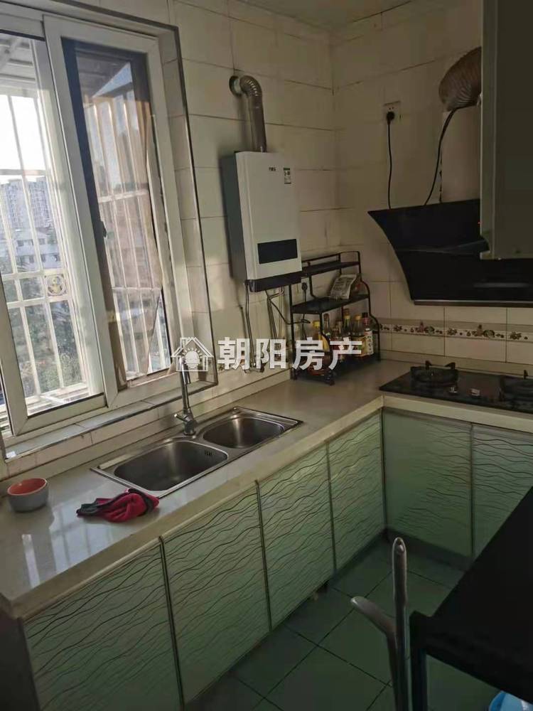 东苑小区西区 77平 南向两室一厅 精装单价2255元 交通便利配套齐全