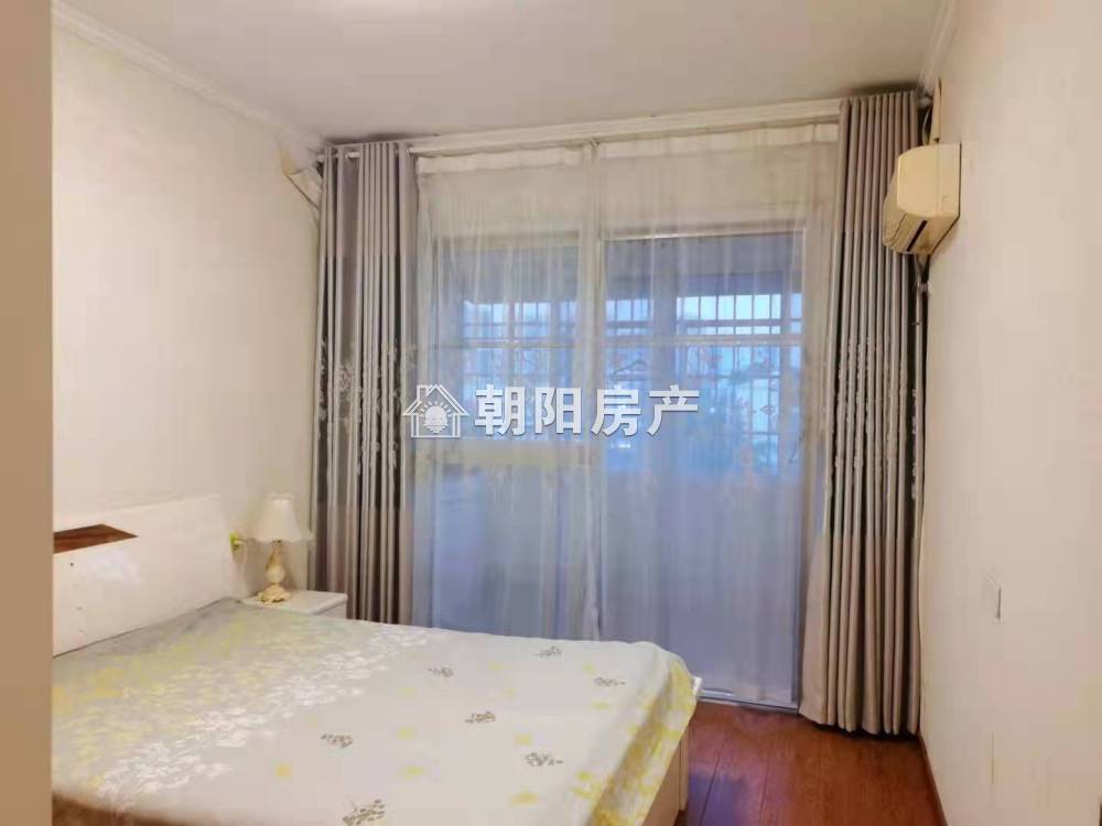 东苑小区西区 77平 南向两室一厅 精装单价2255元 交通便利配套齐全