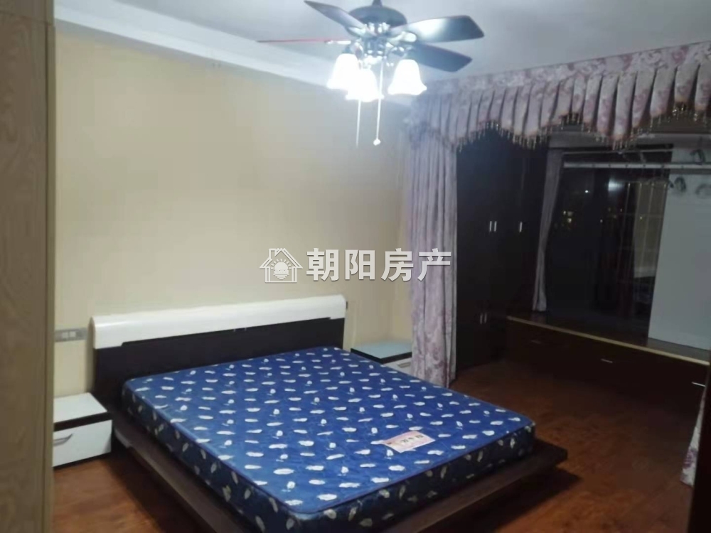 山南印象 109平 南向精装三室 学区房随时看房
