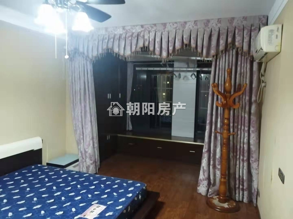 山南印象 109平 南向精装三室 学区房随时看房