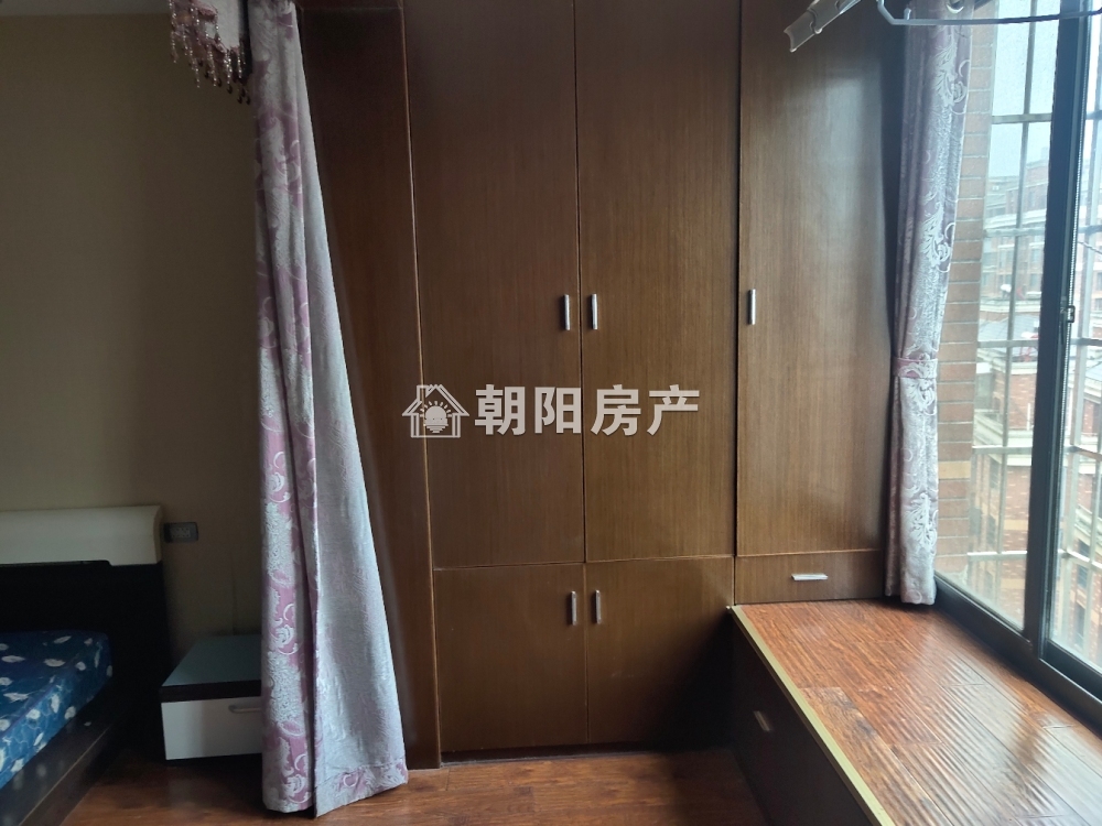 山南印象 109平 南向精装三室 学区房随时看房
