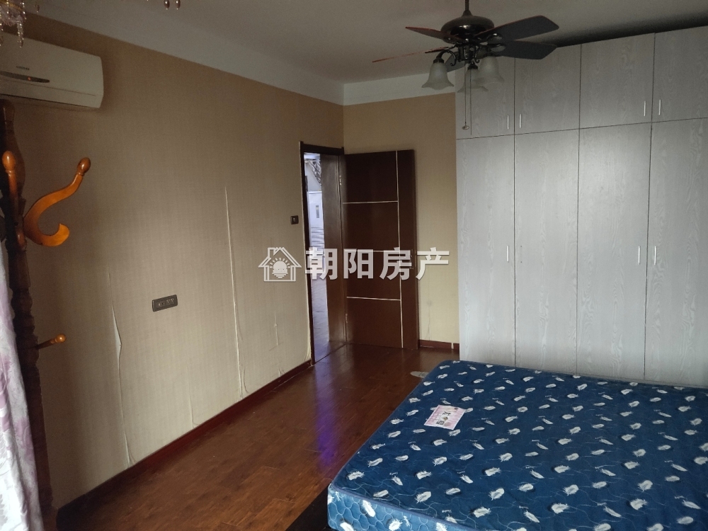 山南印象 109平 南向精装三室 学区房随时看房