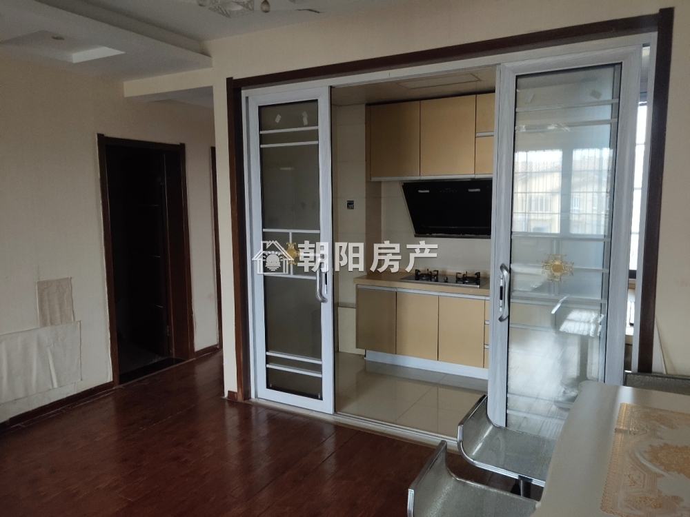 山南印象 109平 南向精装三室 学区房随时看房