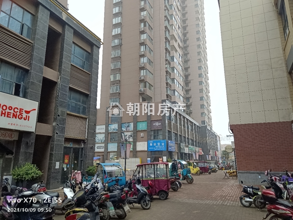 万达广场 92平 南向两室两厅 精装 学区房 随时看房