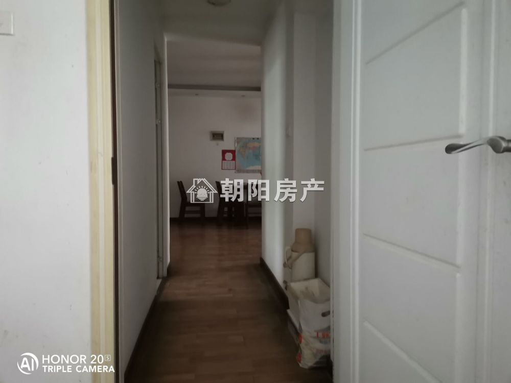 惠利中都二期 103平 南向舒适两室 满两年 交通便利 随时看房
