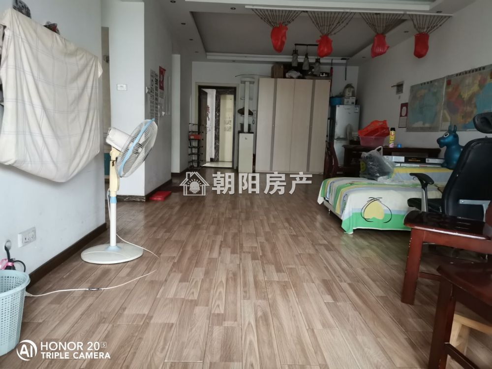 惠利中都二期 103平 南向舒适两室 满两年 交通便利 随时看房