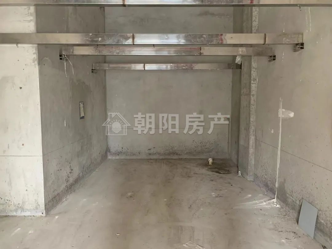 新城悦府一期 37平 临街底商 优质地段 毛坯自由装修