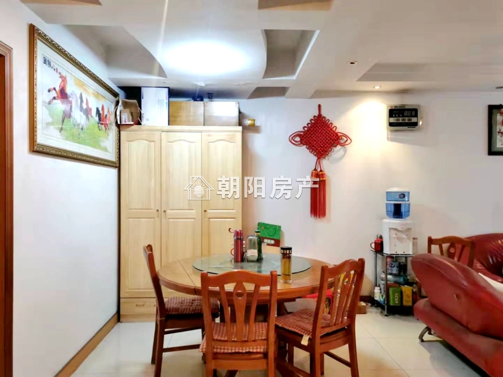 申欣苑 87平 南向两室两厅 精装 学区房 交通便利