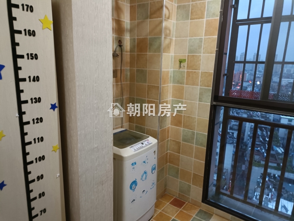 汇金广场精装修公寓出租家具家电齐全