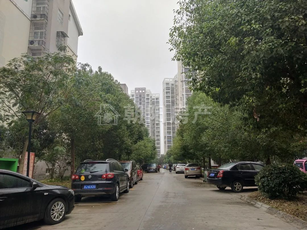 寿滨小区二期 118平 南向三室二厅 采光好 学区房 交通便利
