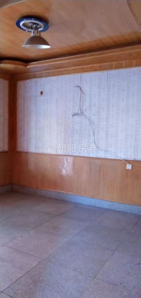 金盛小区 87平 三室一厅 简装 学区房 交通便利
