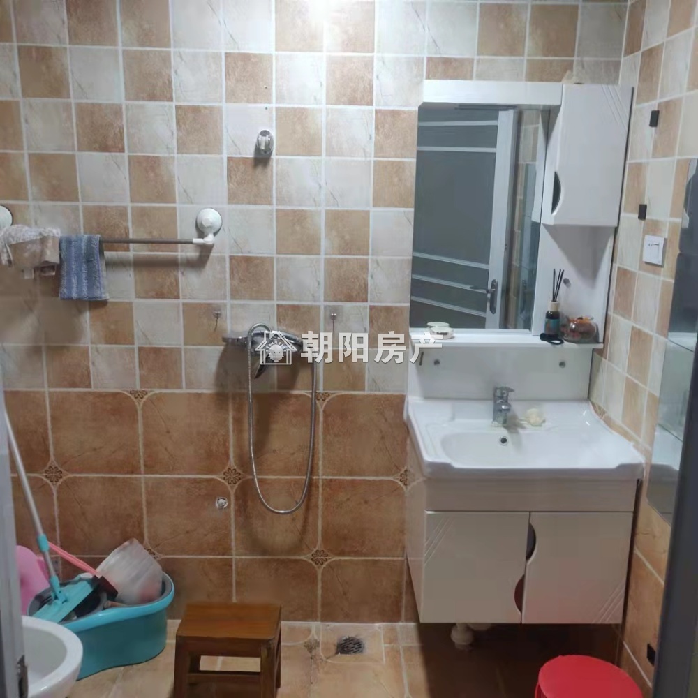 春晓名城 132平 南向三室二厅 采光好 随时看房