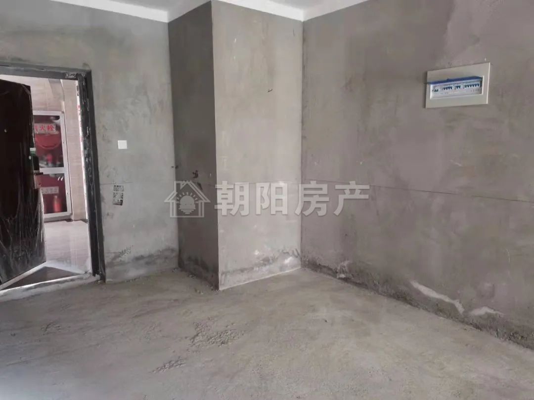 顺景天城逸园 115平 南向三居 毛坯 交通便利 学区房