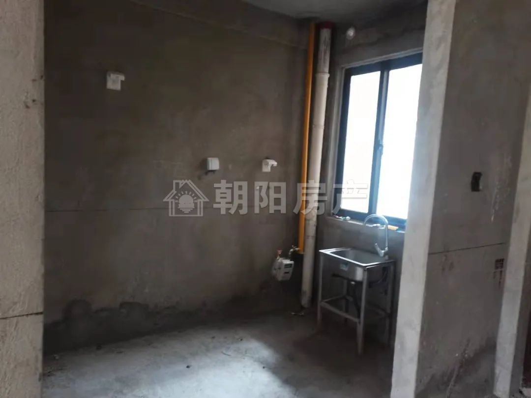 顺景天城逸园 115平 南向三居 毛坯 交通便利 学区房