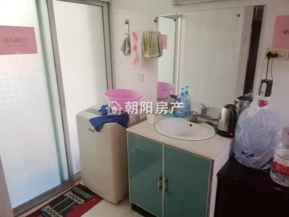 商贸文化广场 94平 南向三室中装 交通便利