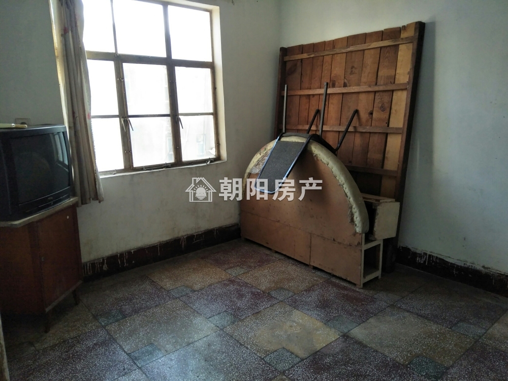 锦路小区 51平 三室一厅 南北通透 学区房 交通便利
