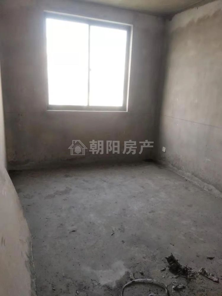 临水雅苑 158平 跃层六室 满两年学区房 采光好