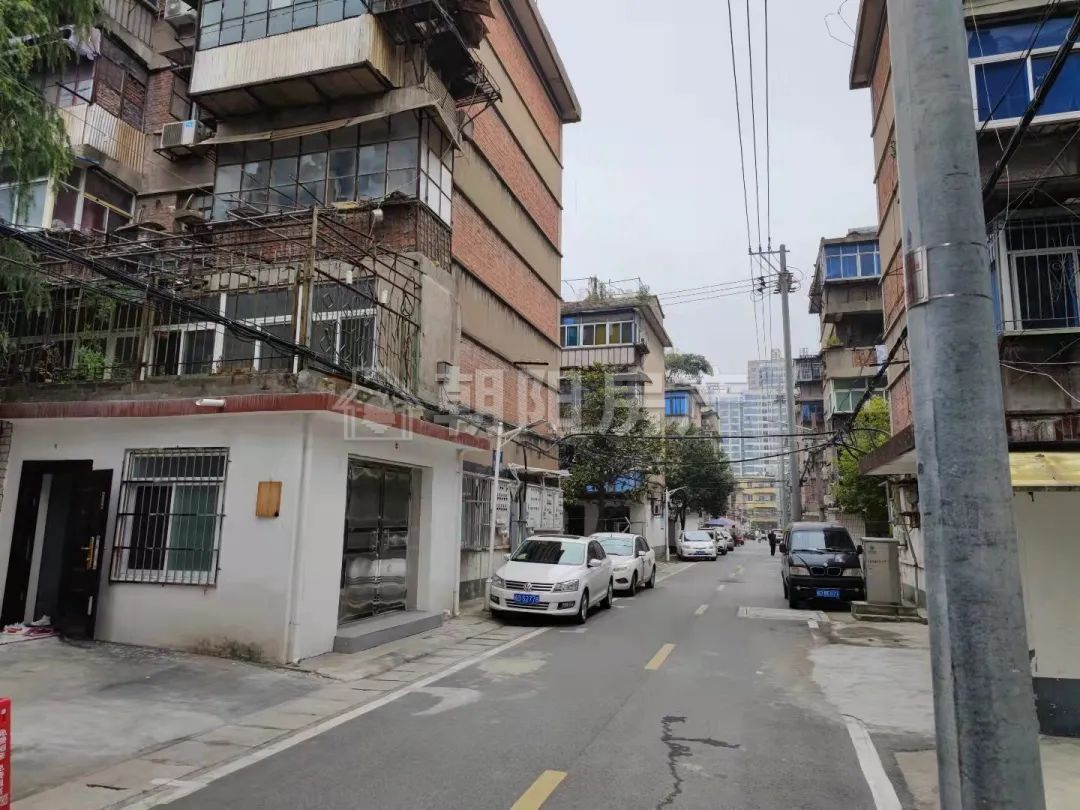 新华村 46平 南向一室一厅 满两年 交通便利随时看房