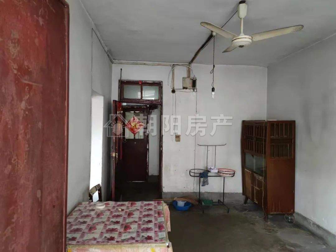 新华村 46平 南向一室一厅 满两年 交通便利随时看房