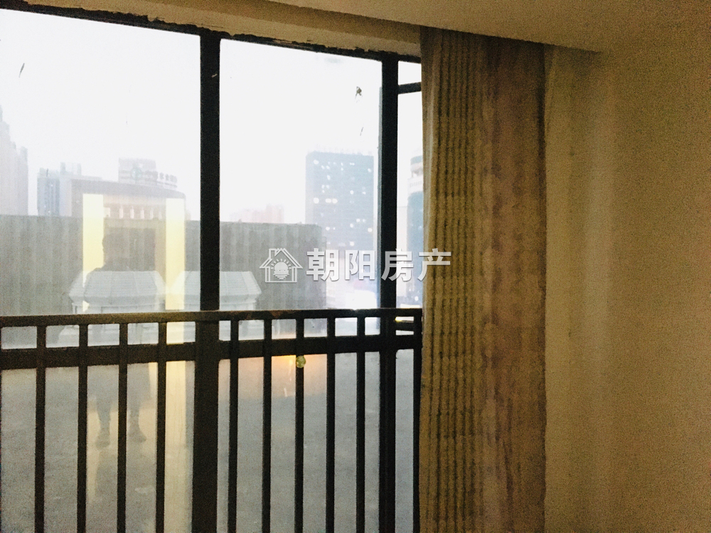 新天地 55平 西向一室一厅 满两年 交通便利随时看房