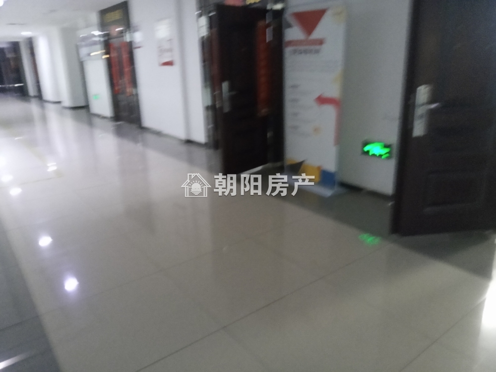 金地环球港 69平 高楼层精装写字楼 交通便利 配套齐全