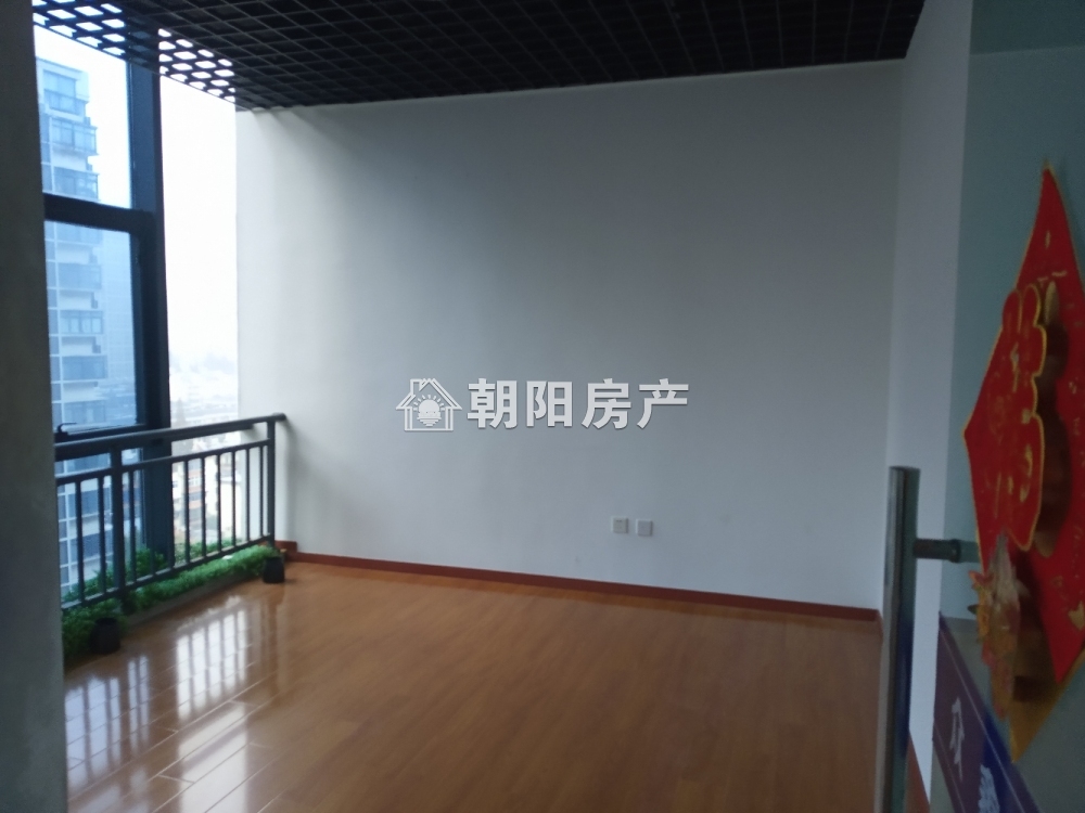 金地环球港 69平 精装写字楼 交通便利配套齐全