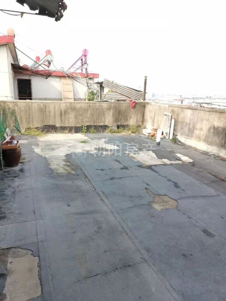 凤台建材市场 118平 五室两厅 交通便利 学区房