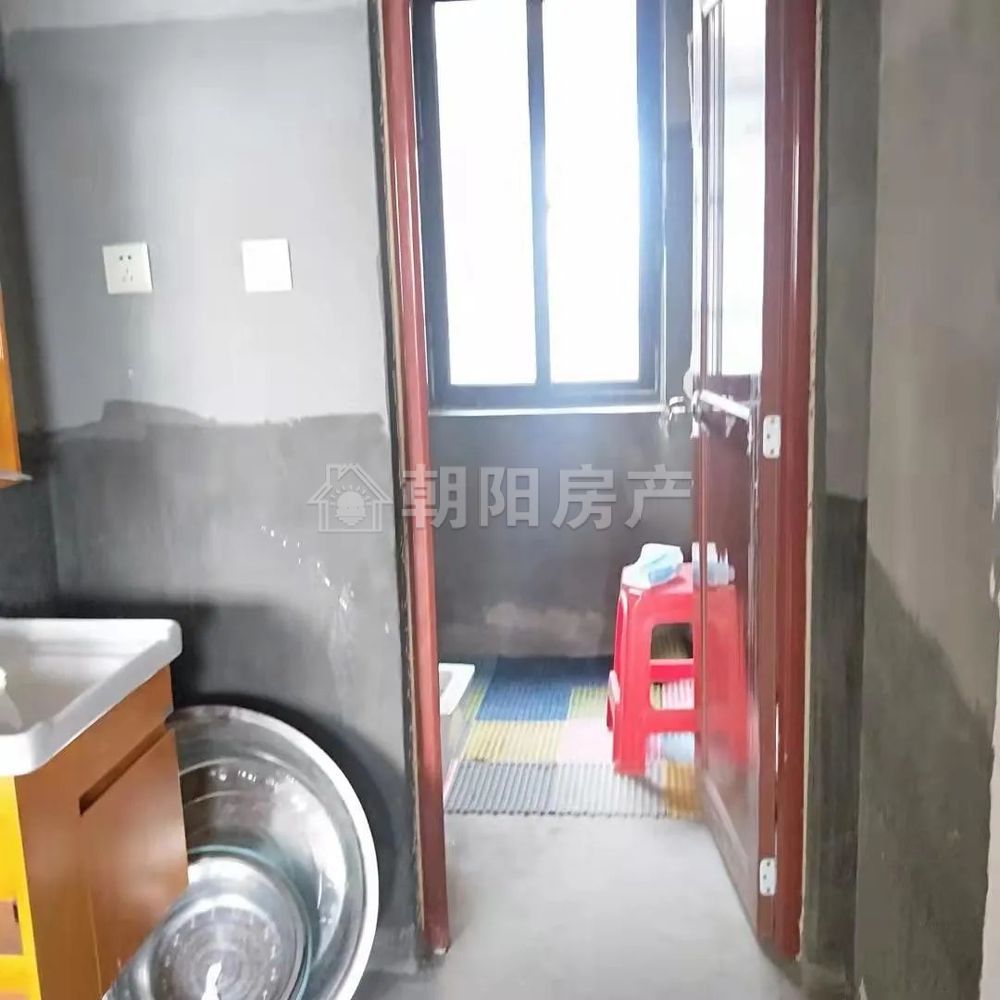顺景天城逸园 113平 南向三室 毛坯 交通便利 学区房