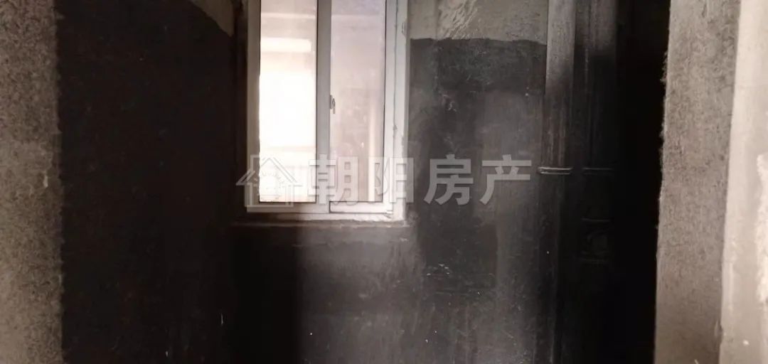 稻香花园 90平 南向两室两厅 毛坯 交通便利 学区房 单价3877元