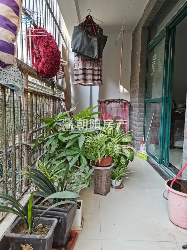 润地佳苑 130平 朝南三室二厅 简装 学区房交通便利