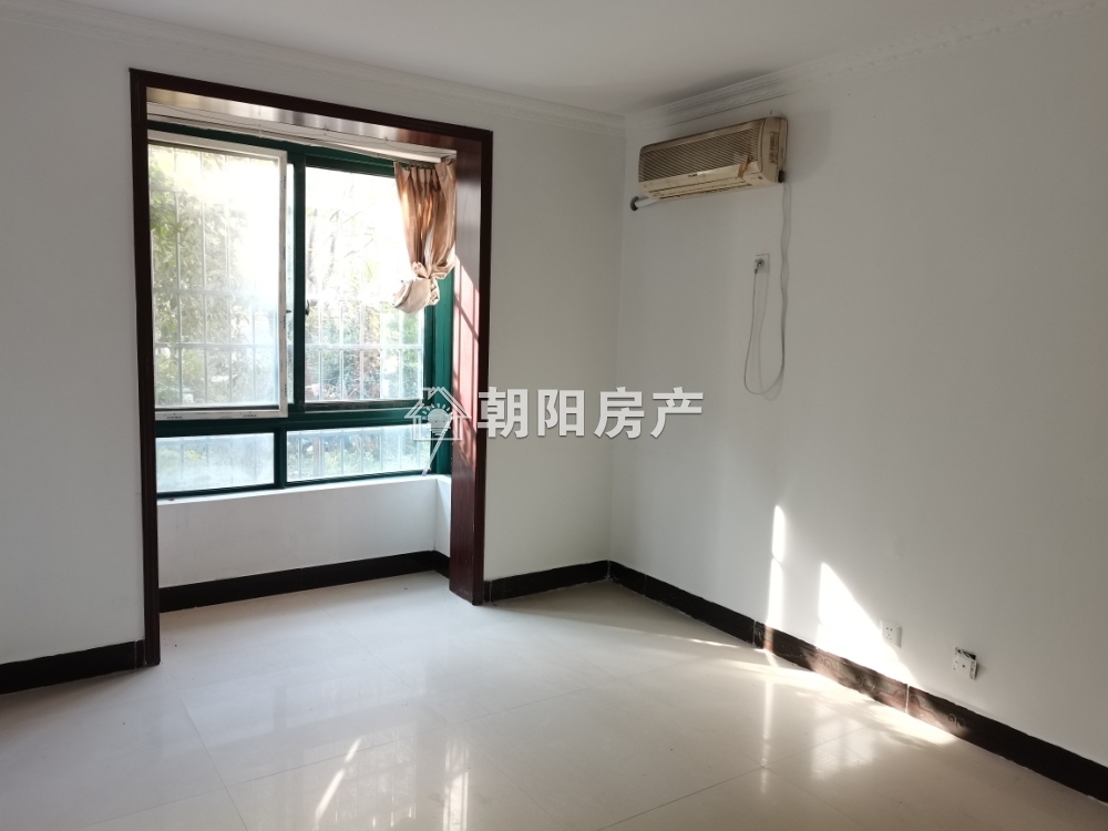润地佳苑 130平 朝南三室二厅 简装 学区房交通便利