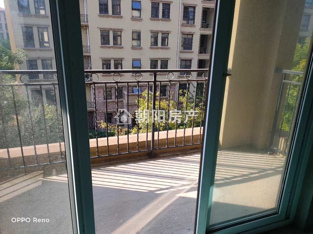 顺发泽润园二期 77平 南向两室一厅 交通便利 学区房