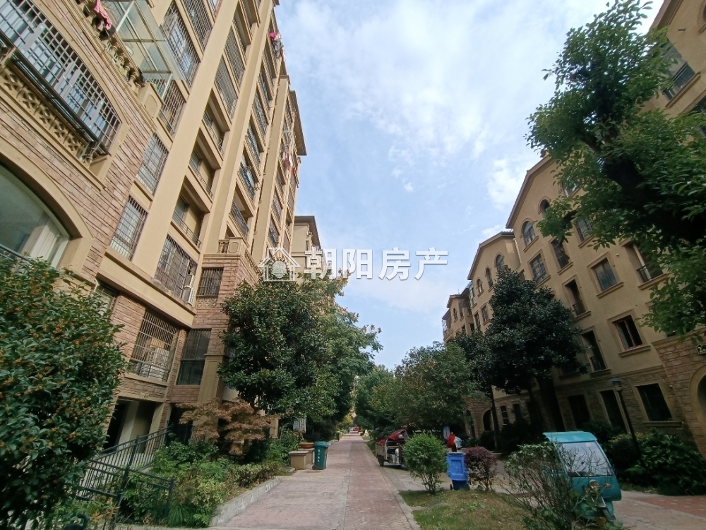顺发泽润园 103平 南向三居 学区房 满五唯一