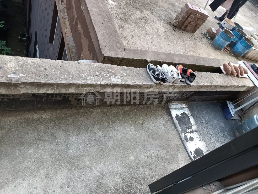 稻香花园二期 106平 南向三室二厅 精装 学区房 交通便利