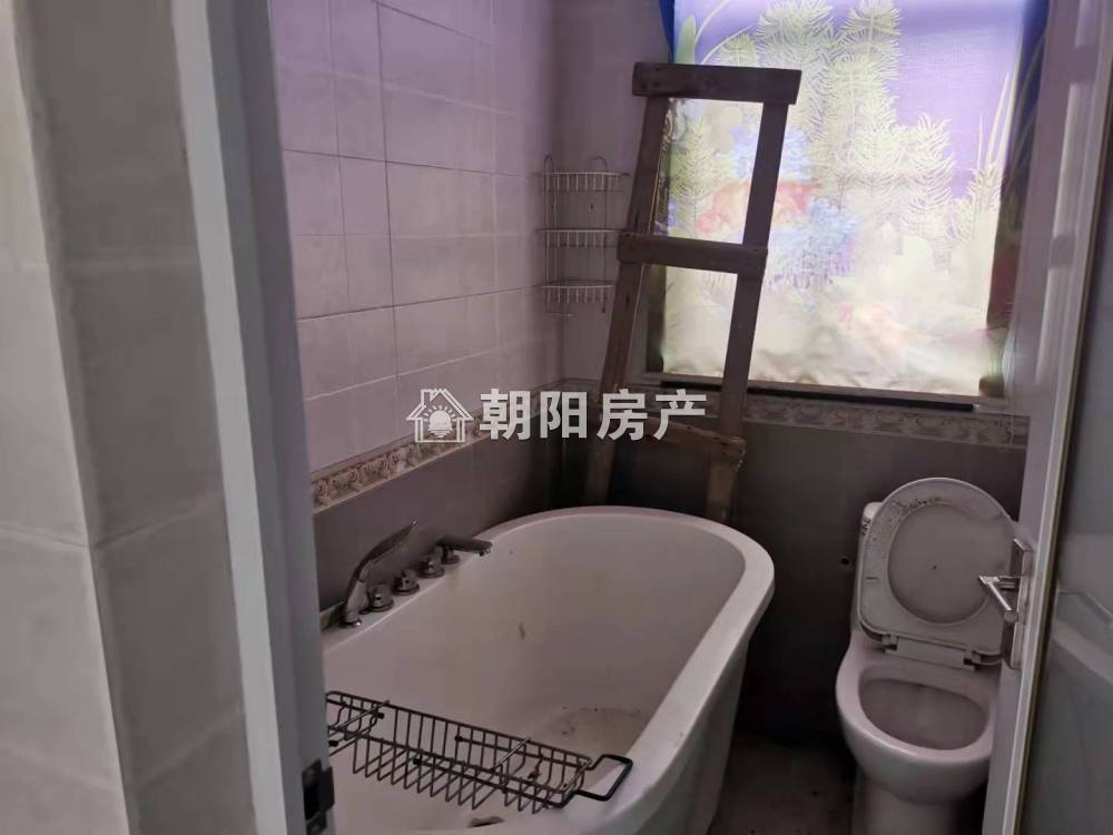 淮河新城一期 117平 三室二厅 精装好房 满两年 学区房