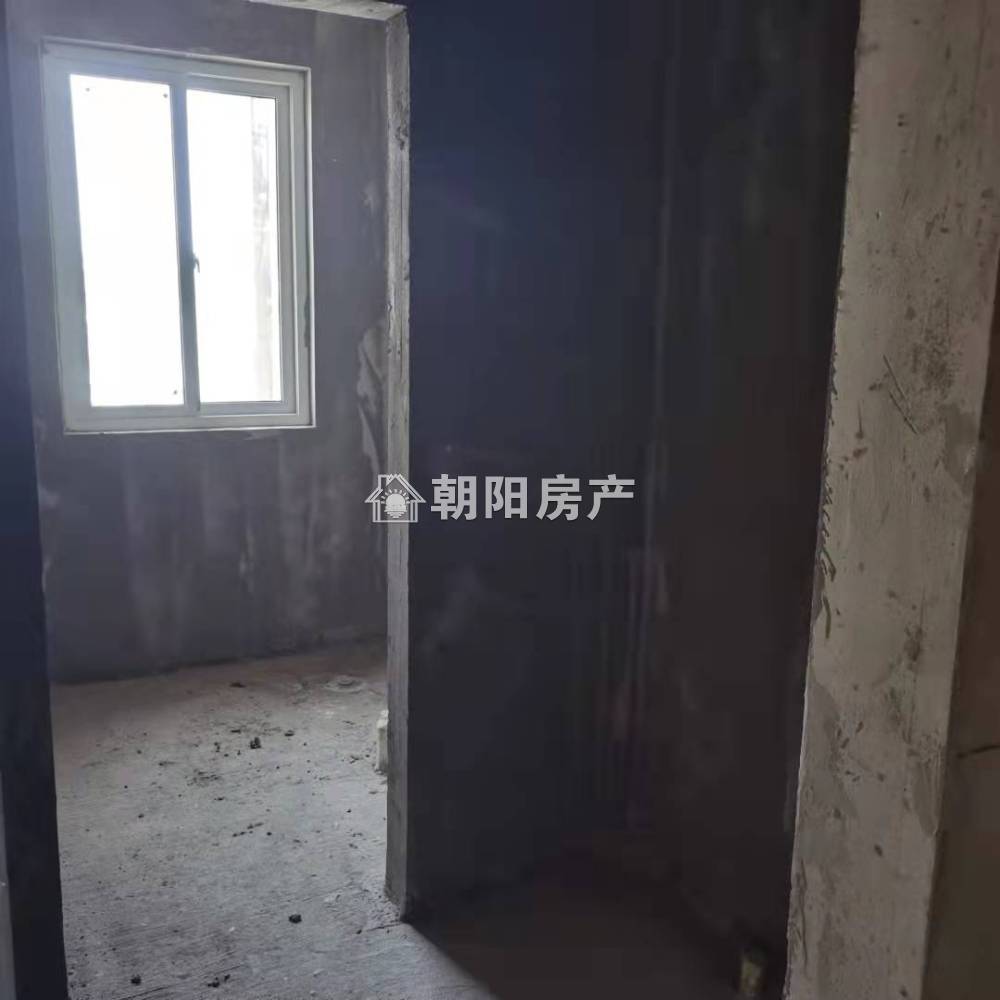 万茂华府 130平 南向三室二厅 学区房 满两年 毛坯