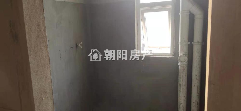 锦绣花园 80平 南向两室两厅 采光好 交通便利 随时看房