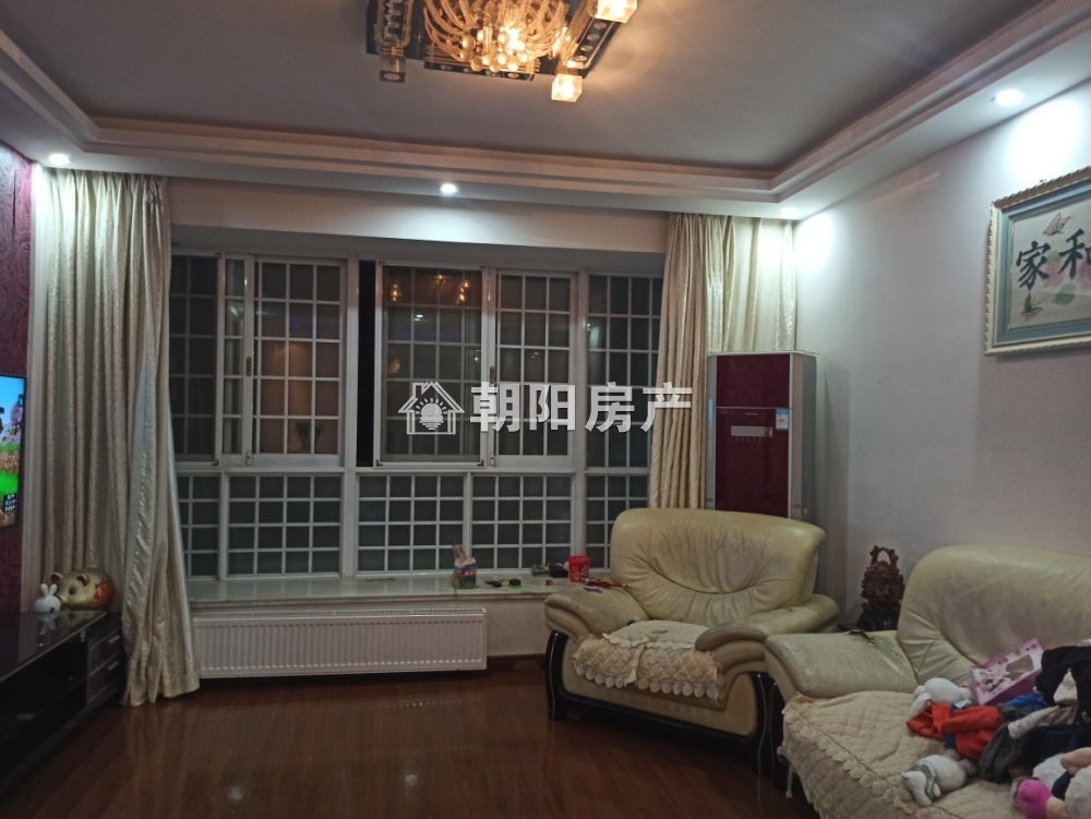 阳光365 135平 南向两室两厅 精装采光好 随时看房