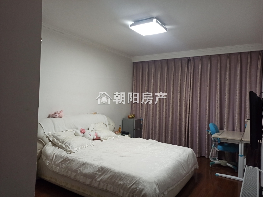 阳光365 135平 南向两室两厅 精装采光好 随时看房