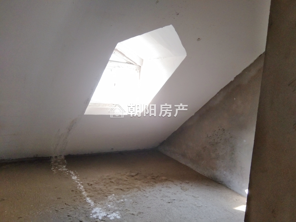 前锋新村三期 130平 五室四厅 朝南采光好 满五唯一