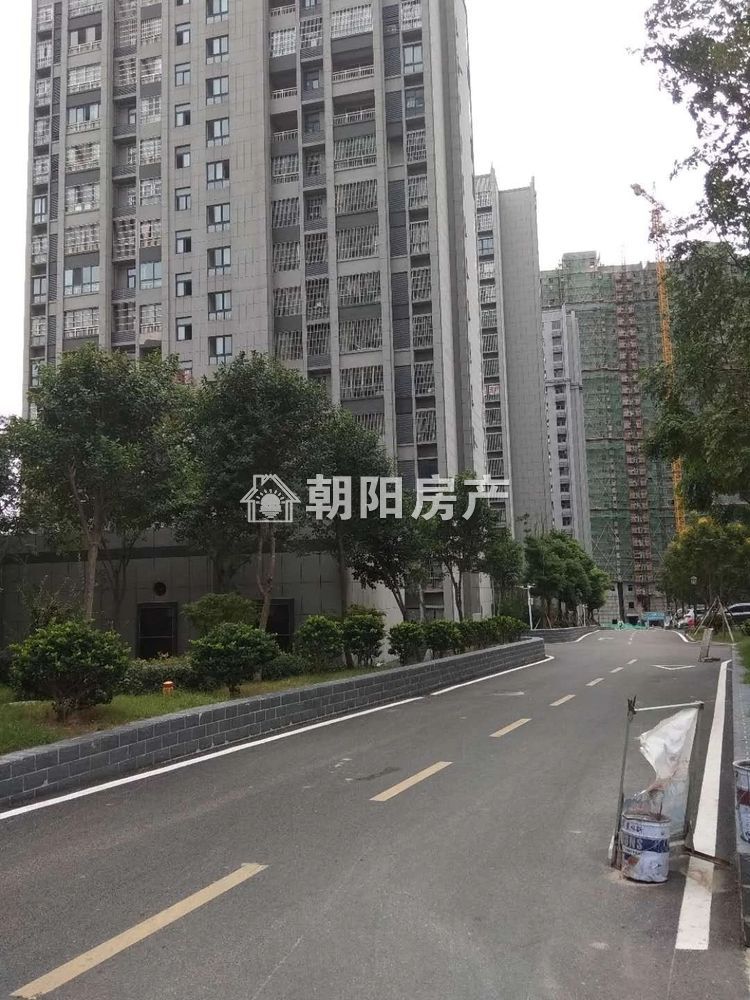 鸿朗阳光城 85平 南向两室两厅 精装 满两年 学区房