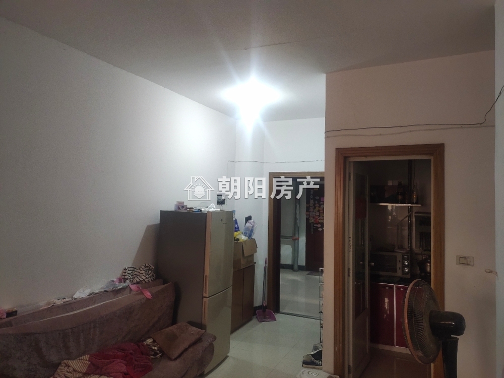 金龙门公寓 60平 精装两居 满两年 采光好 交通便利