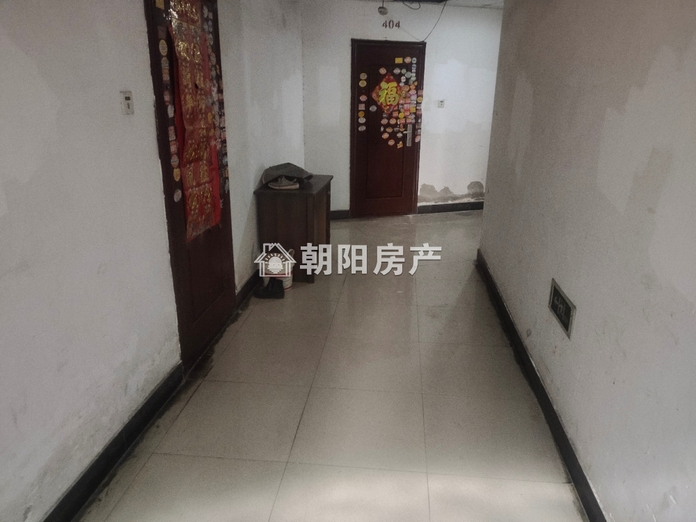 金龙门公寓 60平 精装两居 满两年 采光好 交通便利