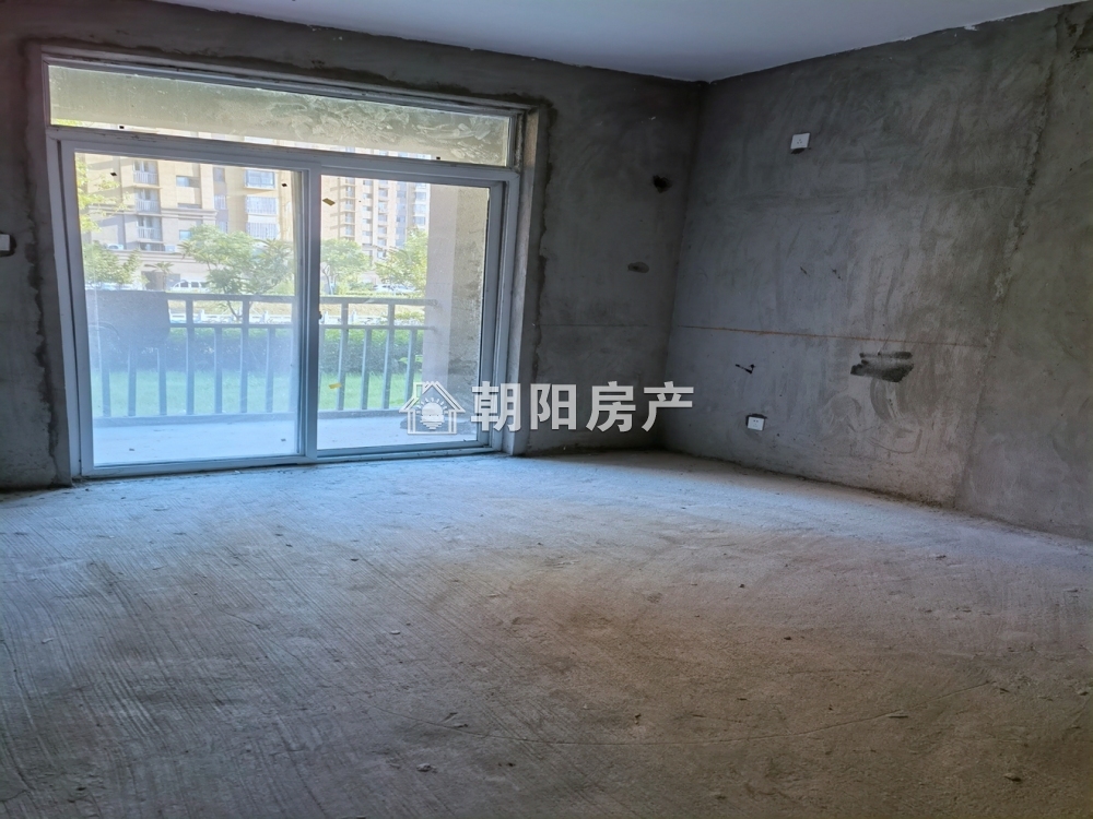 玫瑰苑小区 82平 南向两室一厅 毛坯低楼层 环境好购物便捷