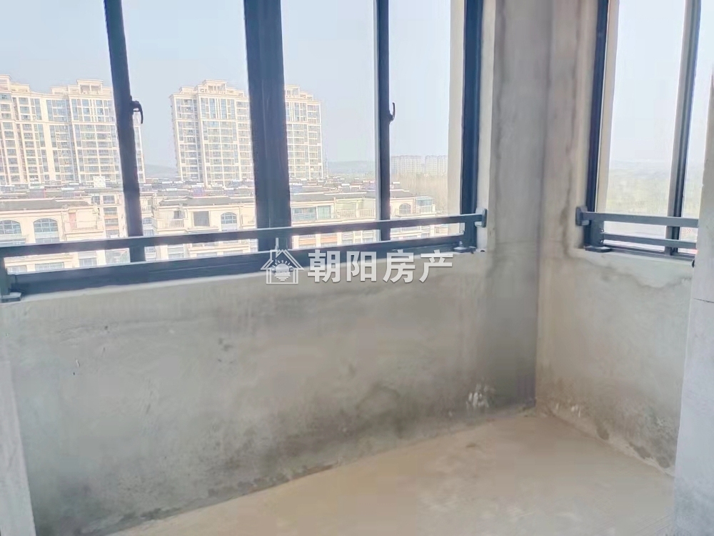 金地天悦 125平 南向四室两厅 学区房 交通便利 毛坯