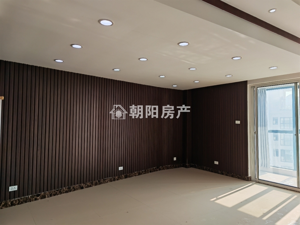 力达明和绿洲 193平 南北通透三室二厅 单价3101元 高楼层采光好
