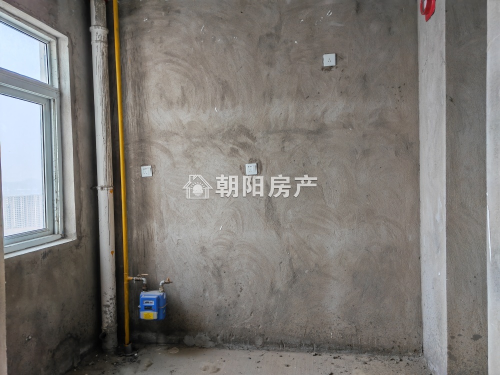 银杏苑 105平 南向三居毛坯 交通便利