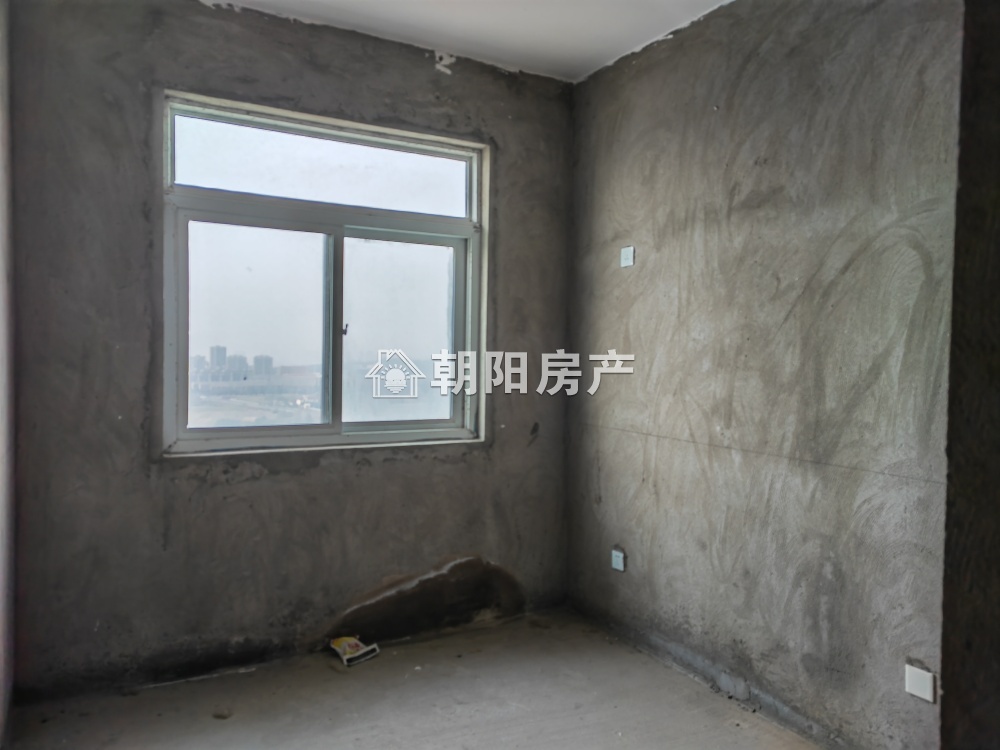 银杏苑 105平 南向三居毛坯 交通便利