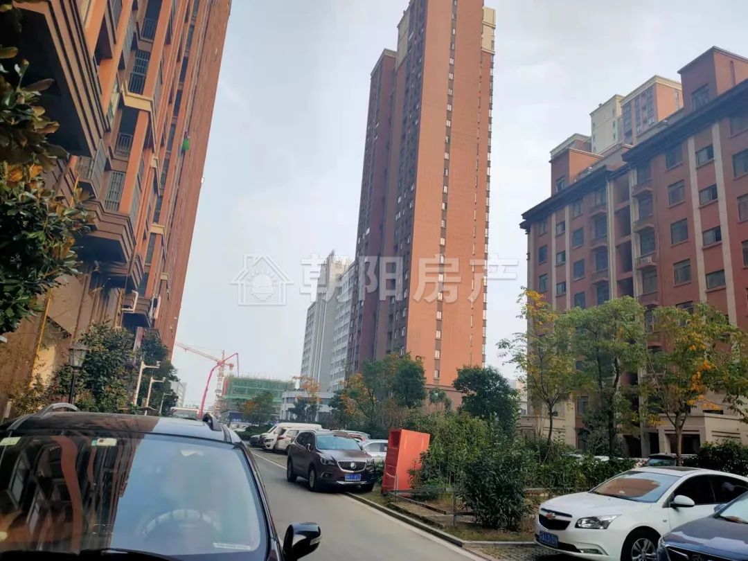 金大地悦府 108平 南向三室二厅 满两年 学区房 随时看房
