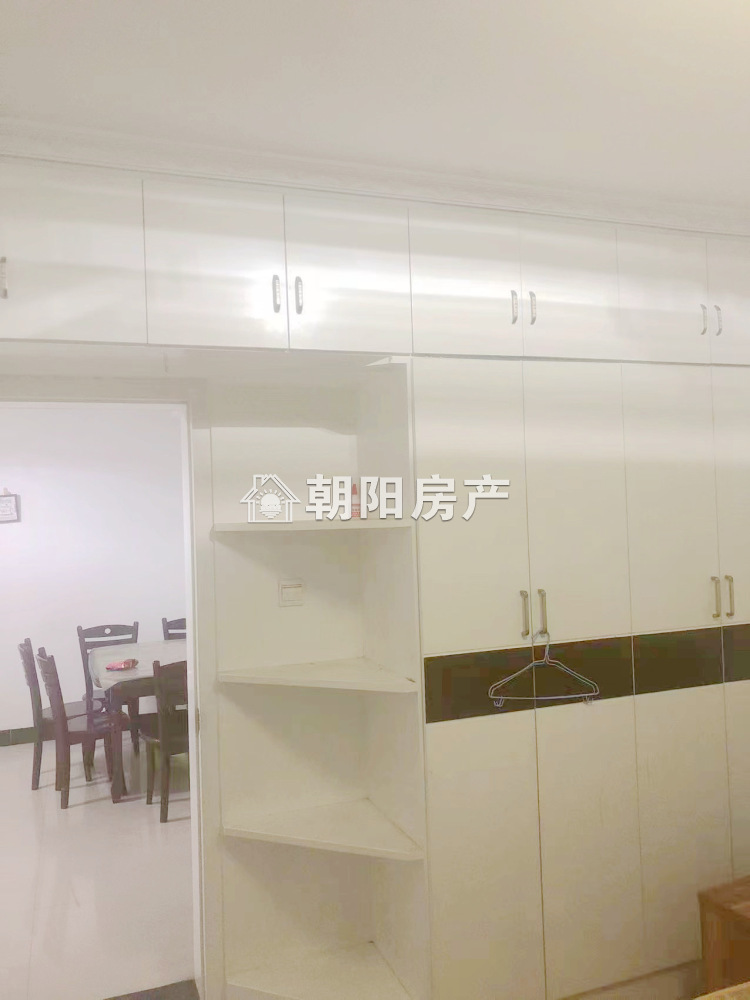 香樟苑一期 80平 南向两居 满五唯一 普装采光好
